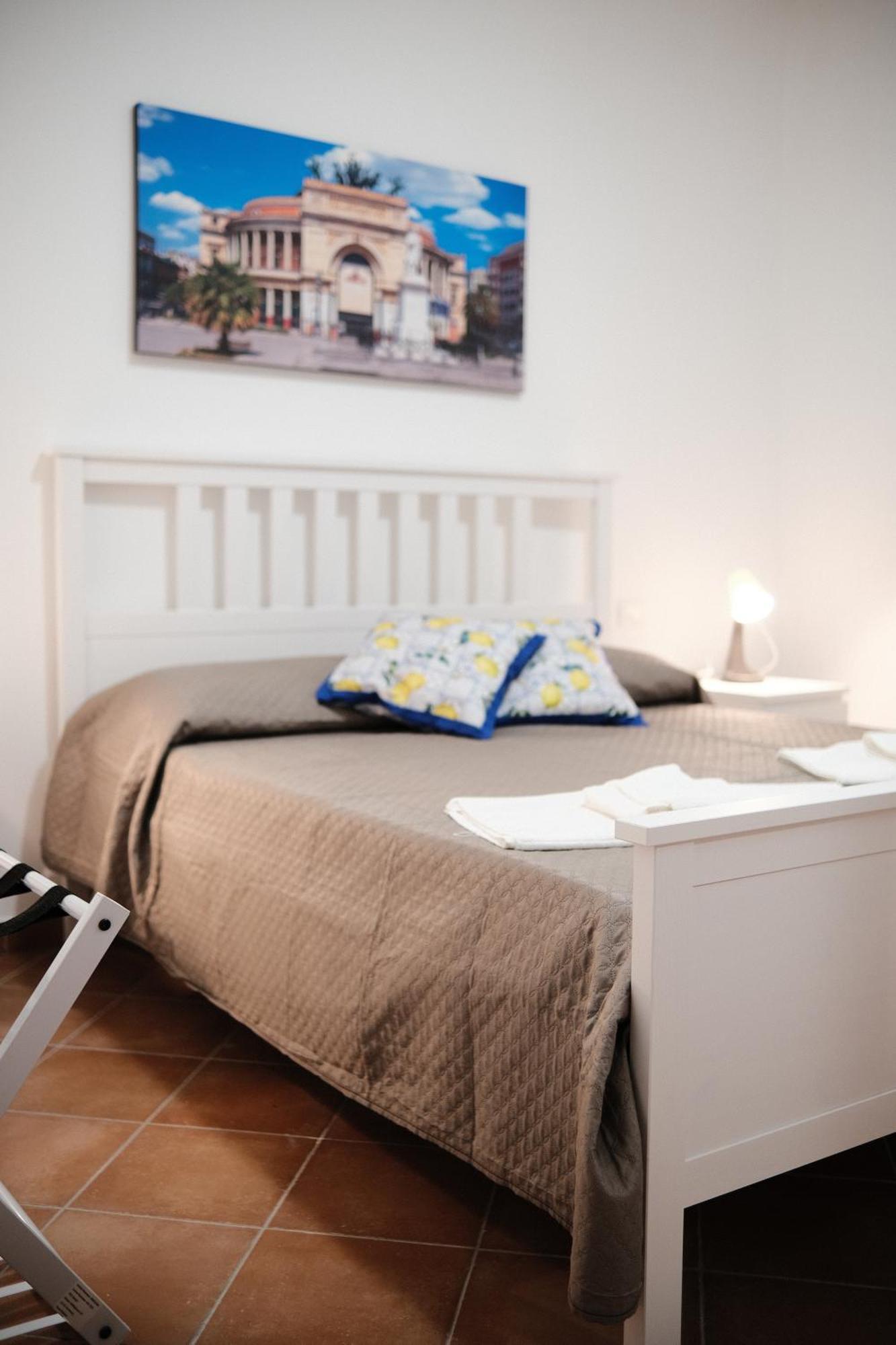 Al Bastione Della Pace Apartment Palermo Bagian luar foto